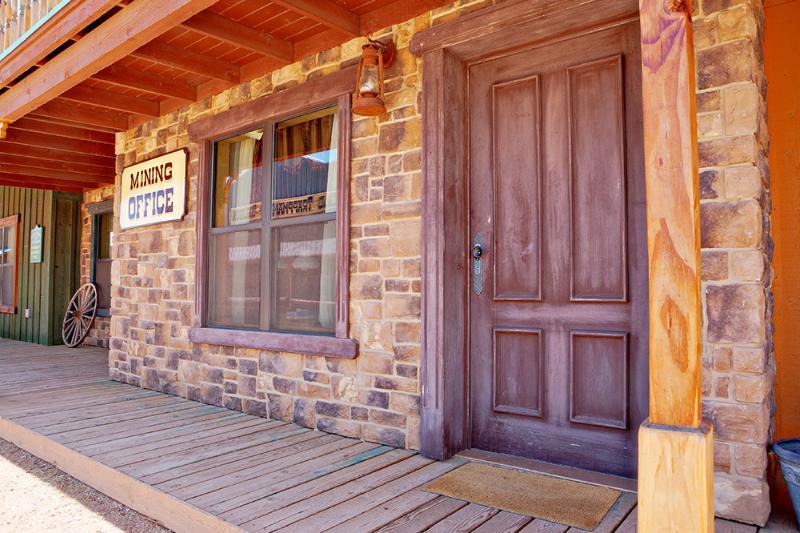 Tombstone Monument Guest Ranch Hotell Exteriör bild